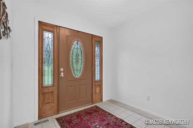 12285 Downes Street, Lowell, MI 49331