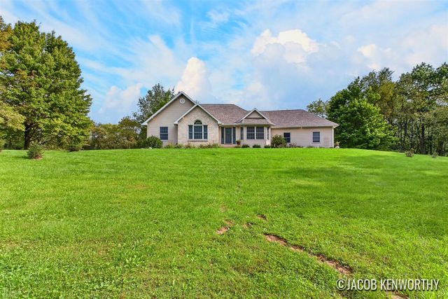 12285 Downes Street, Lowell, MI 49331