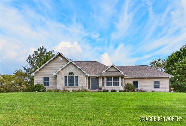 12285 Downes Street, Lowell, MI 49331