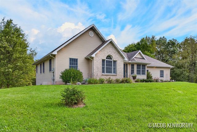 12285 Downes Street, Lowell, MI 49331