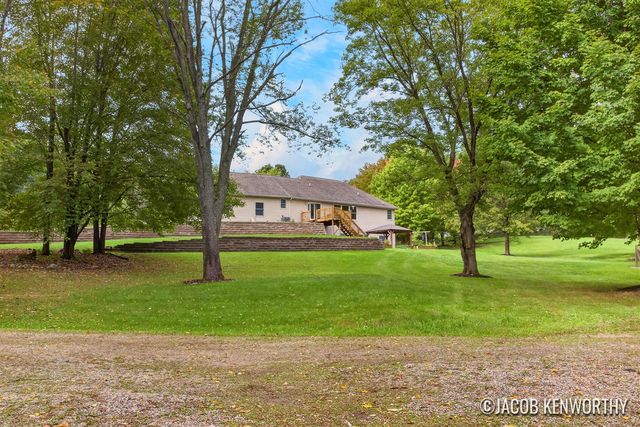 12285 Downes Street, Lowell, MI 49331