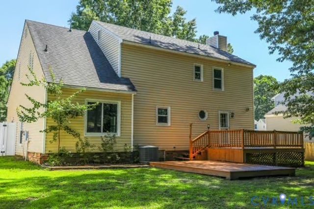 2804 Executive Dr, Chester, VA 23831