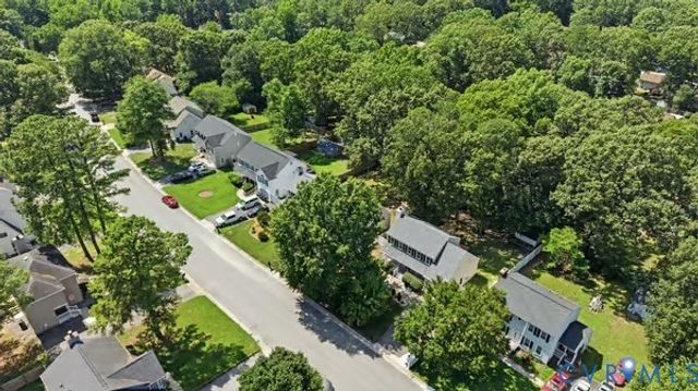 2804 Executive Dr, Chester, VA 23831