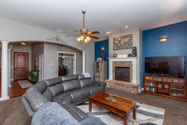 868 Grand Vista Way, Grand Junction, CO 81506