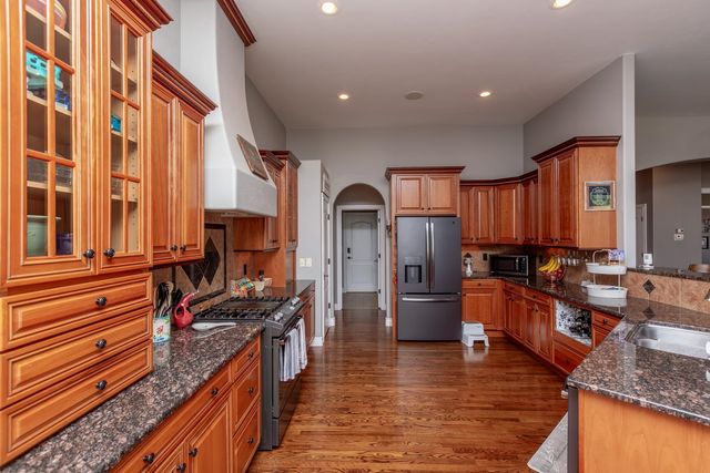 868 Grand Vista Way, Grand Junction, CO 81506