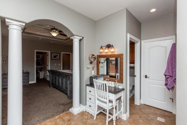 868 Grand Vista Way, Grand Junction, CO 81506