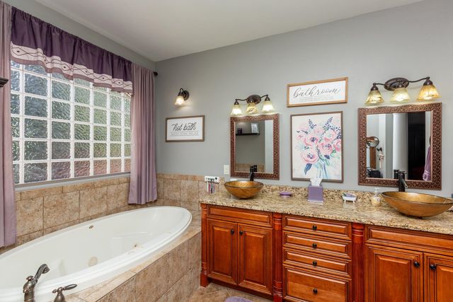 868 Grand Vista Way, Grand Junction, CO 81506