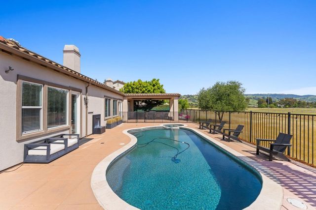 16780 Cabernet Circle, Morgan Hill, CA 95037