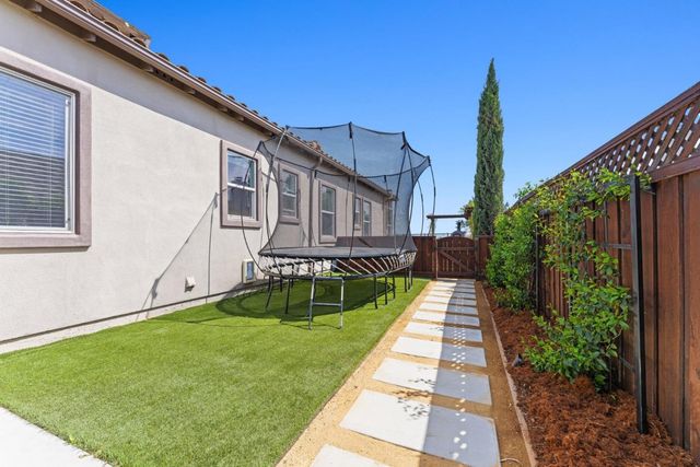 16780 Cabernet Circle, Morgan Hill, CA 95037