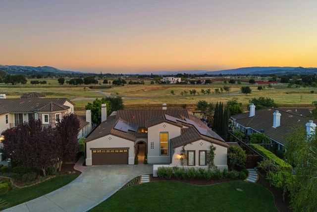 16780 Cabernet Circle, Morgan Hill, CA 95037