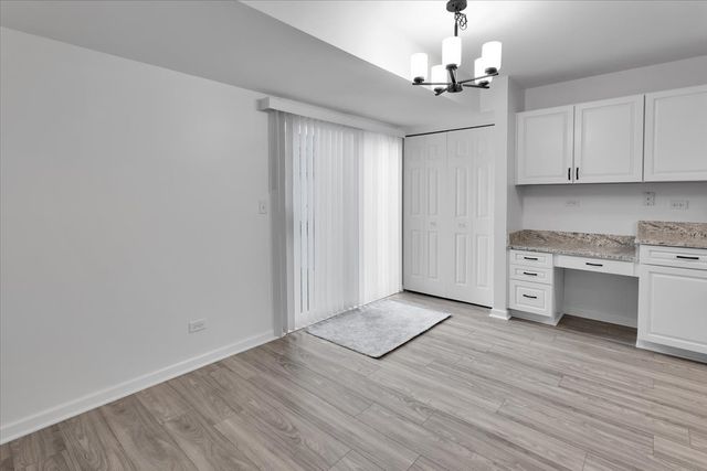 984 Four Seasons Boulevard, Aurora, IL 60504