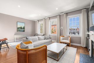 140 Mount Vernon PH, Boston, MA 02108