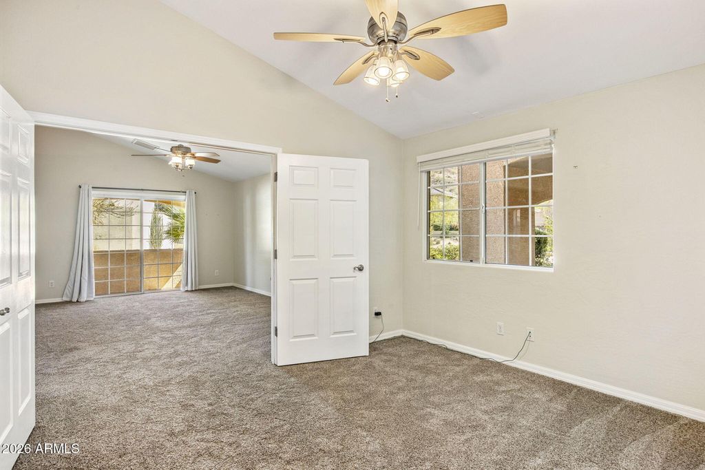 Image 17 of property listing at 12802 N 8TH Avenue, Phoenix, AZ 85029