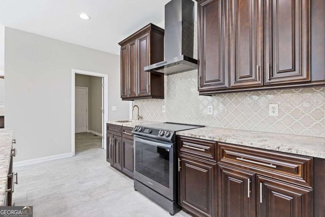 5737 Williamsburg Drive, Norcross, GA 30093