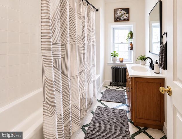 7031 LINCOLN DR, Philadelphia, PA 19119