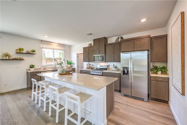 6016 Bamboo Breeze Way, North Las Vegas, NV 89081