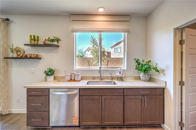 6016 Bamboo Breeze Way, North Las Vegas, NV 89081