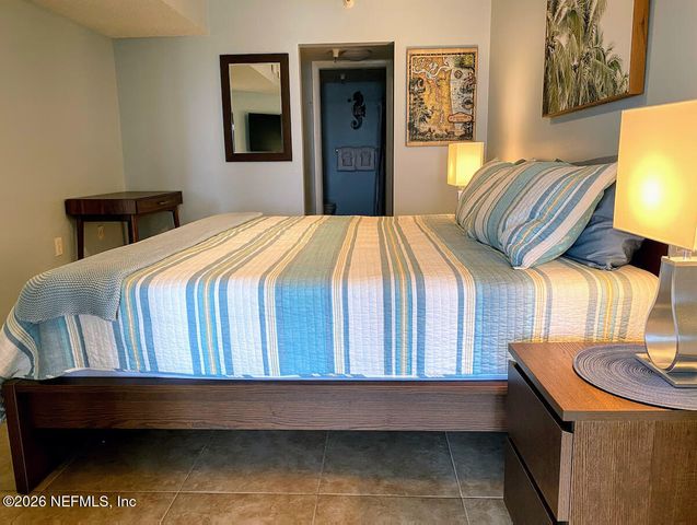 10 N 11TH Avenue N 102, Jacksonville Beach, FL 32250