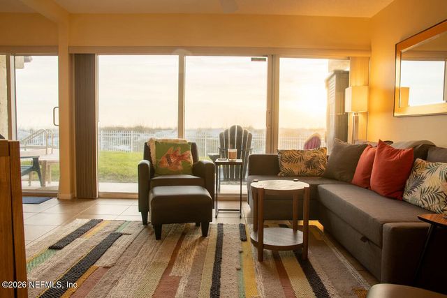 10 N 11TH Avenue N 102, Jacksonville Beach, FL 32250