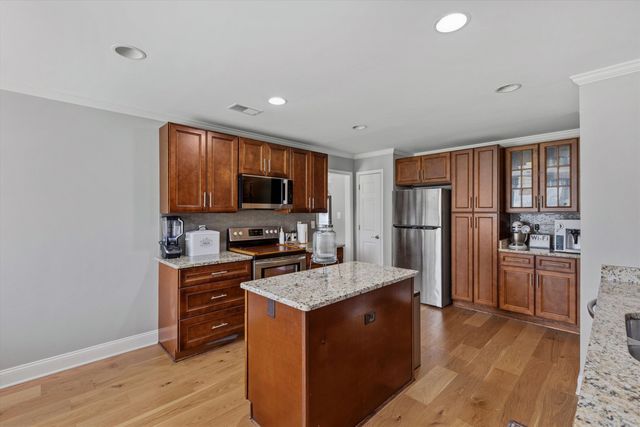 1308 RIVER RIDGE DR, Collierville, TN 38017