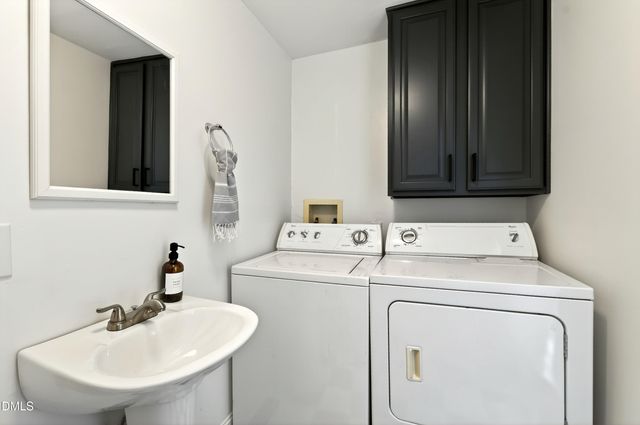 913 Washington Street, Durham, NC 27701