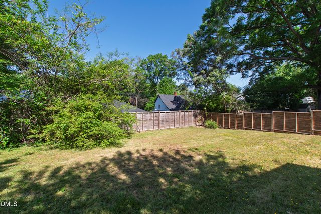 913 Washington Street, Durham, NC 27701