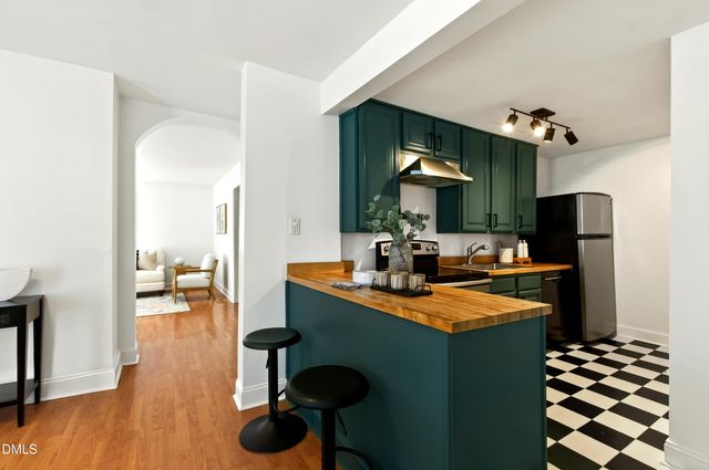 913 Washington Street, Durham, NC 27701