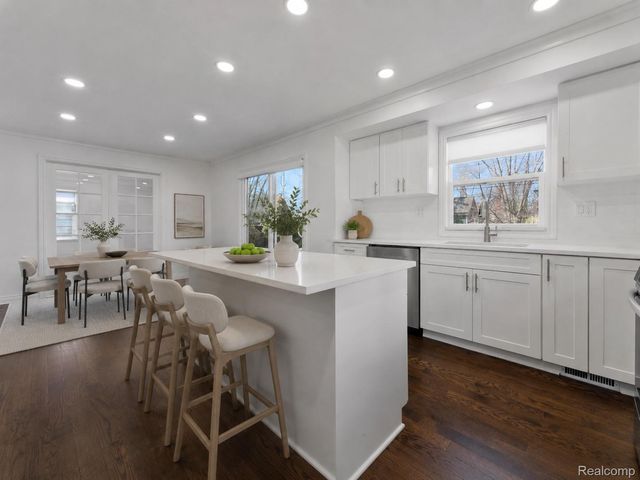 4312 Samoset Road, Royal Oak, MI 48073