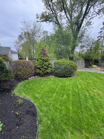 4312 Samoset Road, Royal Oak, MI 48073