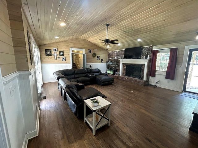 213 Blackstock Road, Jefferson, GA 30549
