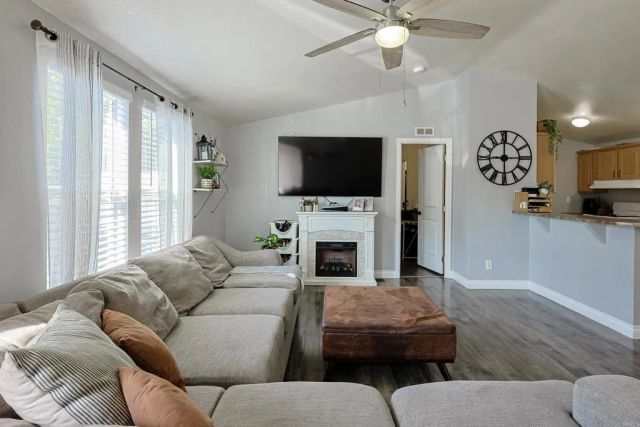 10767 Jamacha SPC 151, Spring Valley, CA 91978