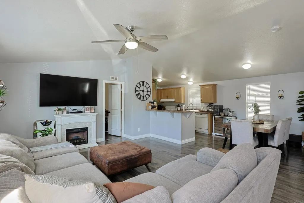 10767 Jamacha SPC 151, Spring Valley, CA 91978