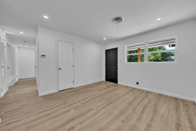 408 Simmons Drive, Hurst, TX 76053