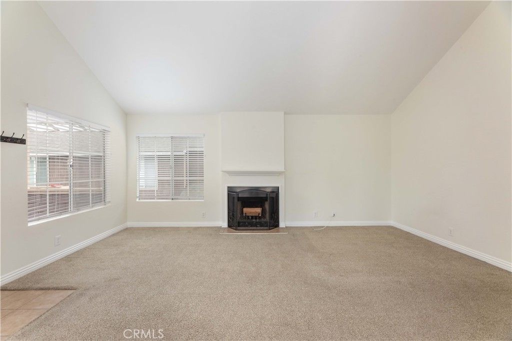 property-img