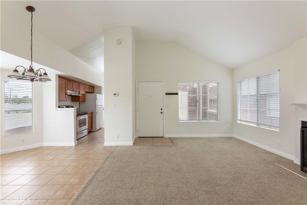 property-img