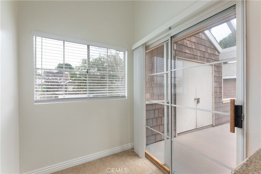 property-img