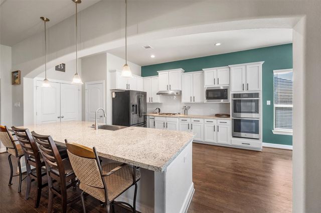 3022 Tranquility Lake Estates Boulevard, Pearland, TX 77584