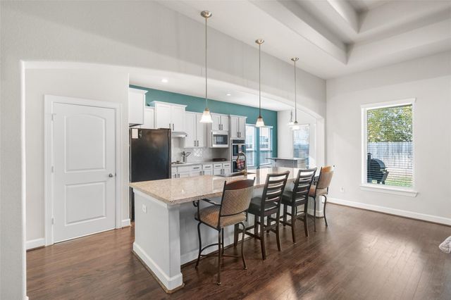 3022 Tranquility Lake Estates Boulevard, Pearland, TX 77584