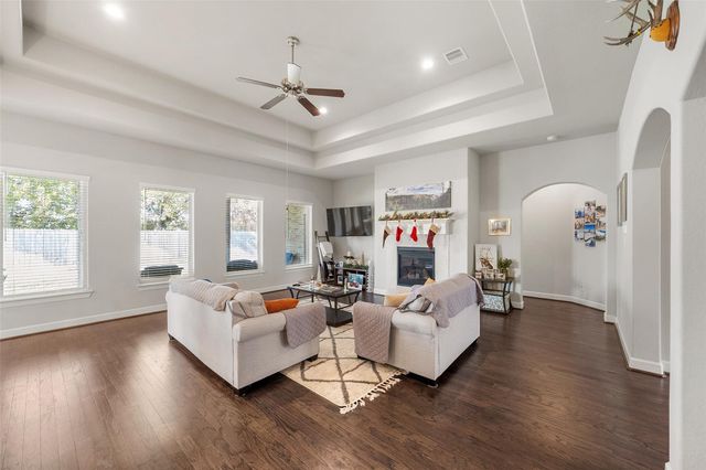 3022 Tranquility Lake Estates Boulevard, Pearland, TX 77584