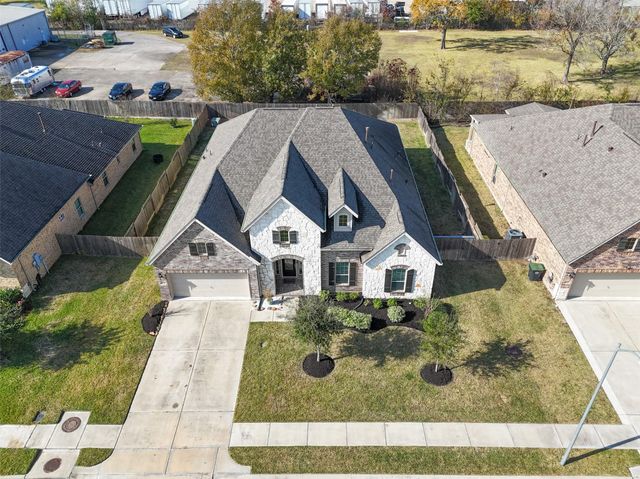 3022 Tranquility Lake Estates Boulevard, Pearland, TX 77584