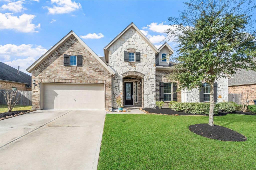 3022 Tranquility Lake Estates Boulevard, Pearland, TX 77584
