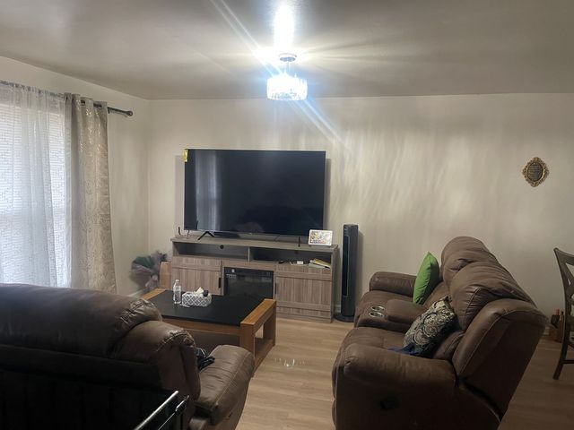 17720 Central Park Avenue, Country Club Hills, IL 60478