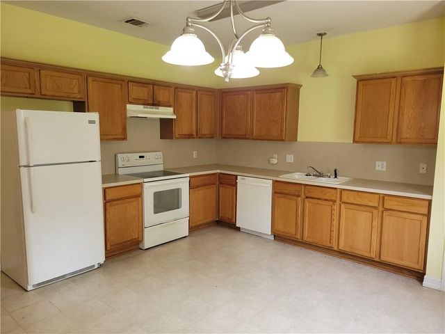 1501 Prather ST, Taylor, TX 76574