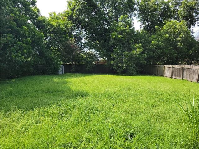 1501 Prather ST, Taylor, TX 76574
