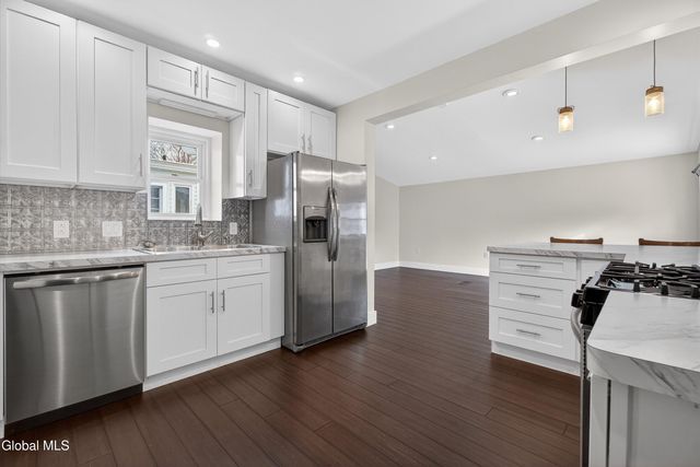 17 Murdock Avenue, Glens Falls, NY 12801