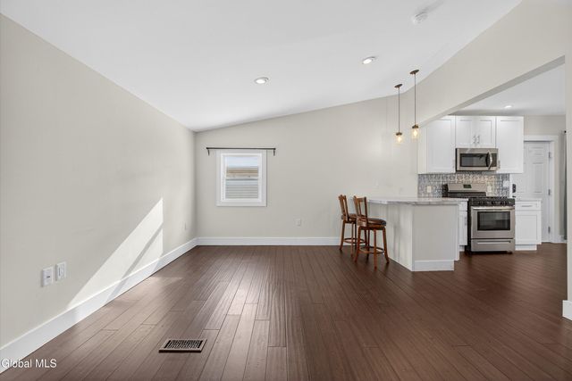 17 Murdock Avenue, Glens Falls, NY 12801