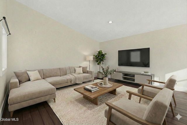 17 Murdock Avenue, Glens Falls, NY 12801