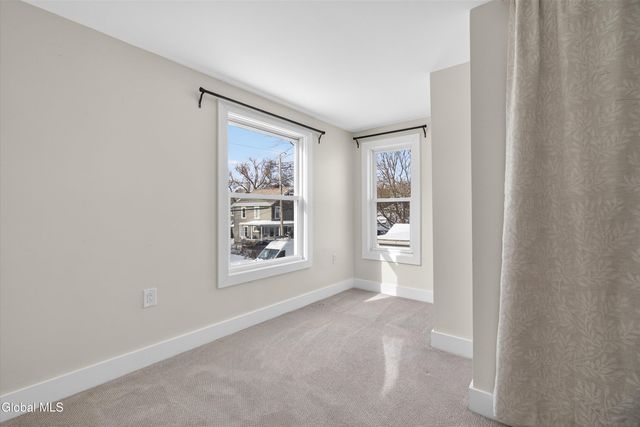 17 Murdock Avenue, Glens Falls, NY 12801