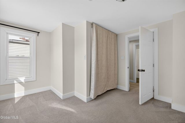 17 Murdock Avenue, Glens Falls, NY 12801