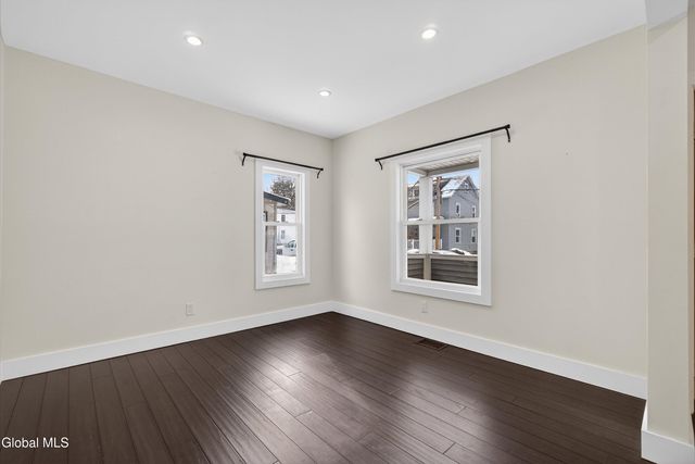 17 Murdock Avenue, Glens Falls, NY 12801